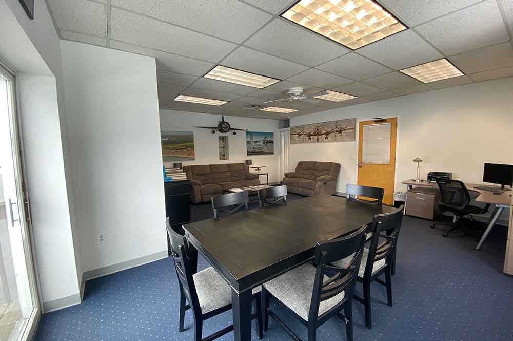 Pilots Lounge